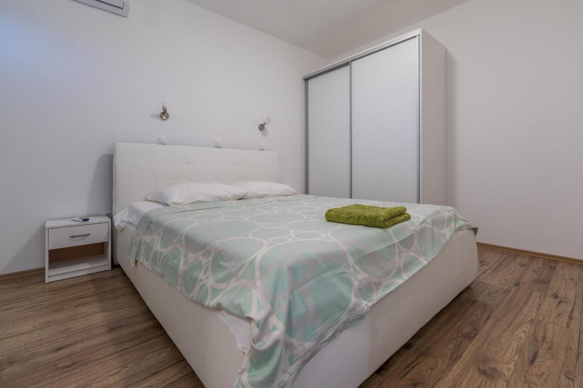 Melanie Appartement Crikvenica Buitenkant foto