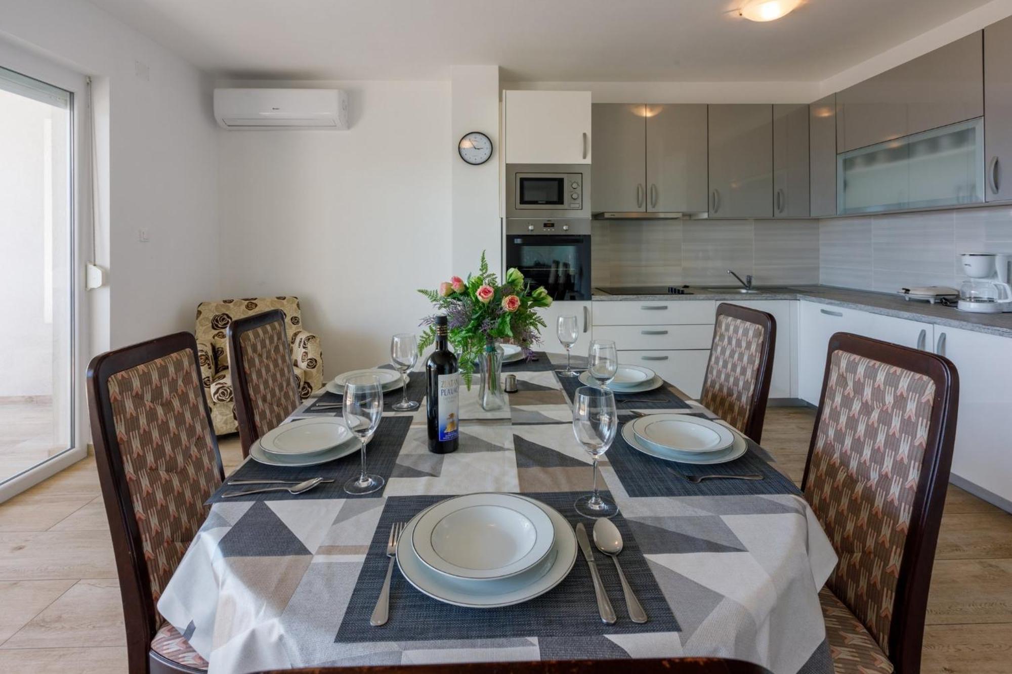 Melanie Appartement Crikvenica Buitenkant foto
